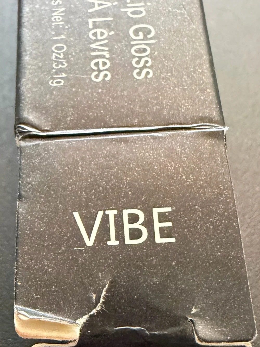 Laritzy lip gloss VIBE